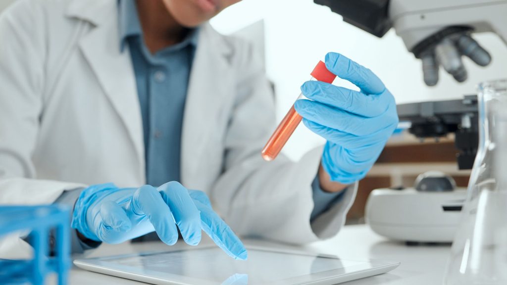 Entenda como a engenharia pesada e agronegócio andam juntos. Descubra o impacto da mineração e da produção de fertilizantes fosfatados no campo!